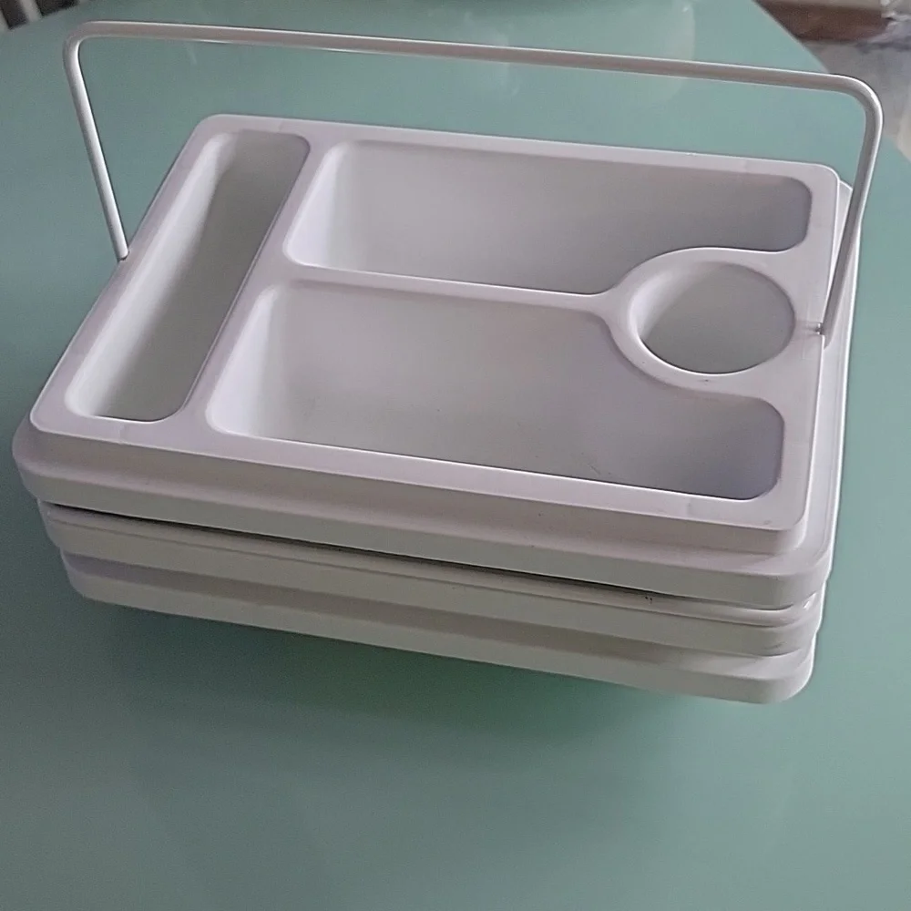 Rubbermaid stacking bath caddy (3)